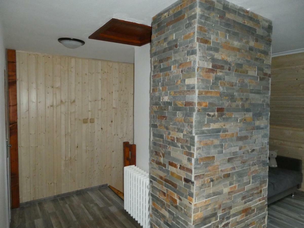 Jizdarna Malenovice Apartman Malenovice  Kültér fotó