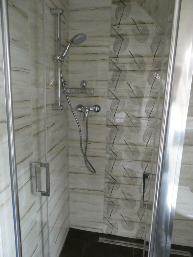 Jizdarna Malenovice Apartman Malenovice  Kültér fotó