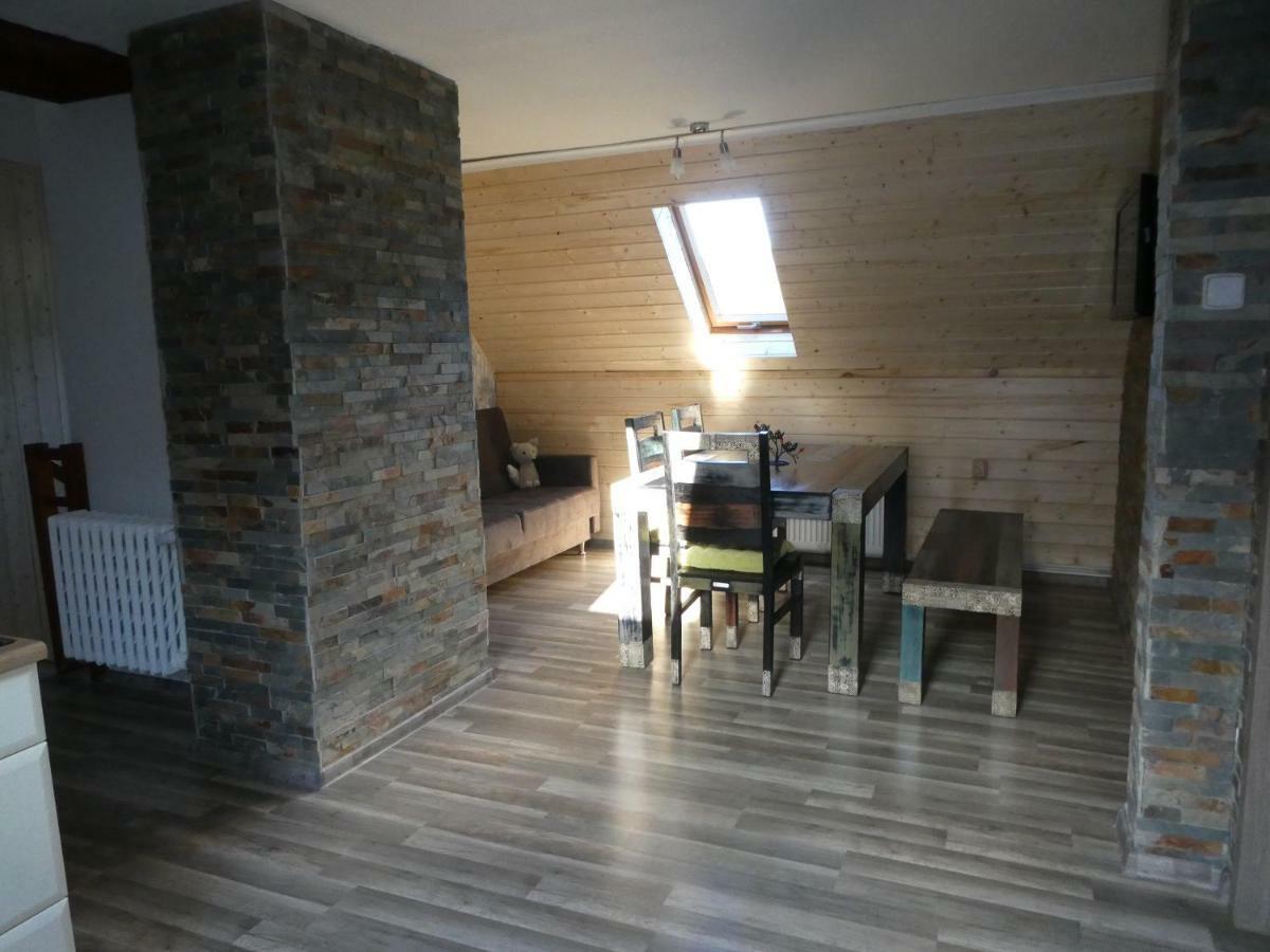 Jizdarna Malenovice Apartman Malenovice  Kültér fotó
